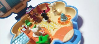 Polly Pocket Fifi's Parisian Apartment 1990