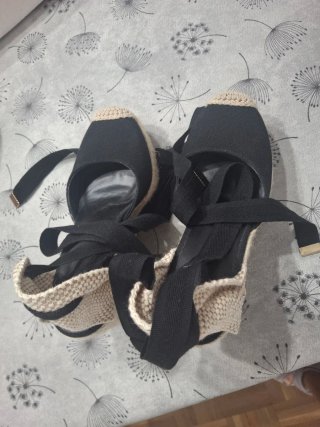 Sandalias de cuña mujer negras