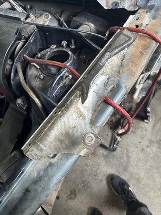 Protector tapa balancines 1.8t