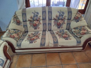 Sofá clásico floral 2,40m