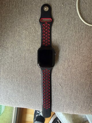 Apple Watch SE 44mm GPS + Celular Negro/Rojo