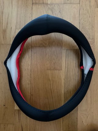 Funda Volante Ford Puma 2025-2026 Negra/Roja