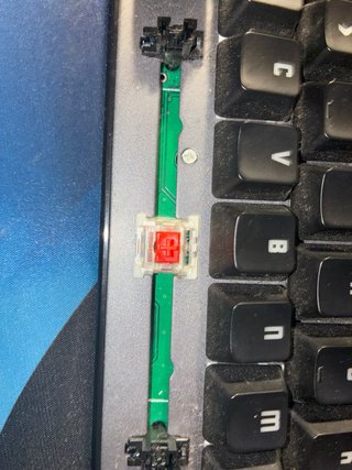 Teclado Krom Switches Rojos RGB
