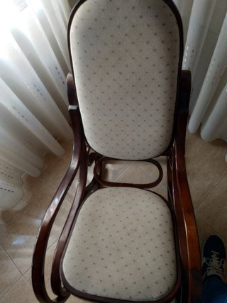 Mecedora Thonet madera y tela