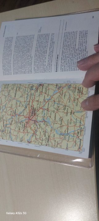 Praga. Guida illustrata alla visita della città...