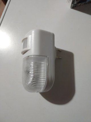 Luce Notturna con Sensore di Movimento