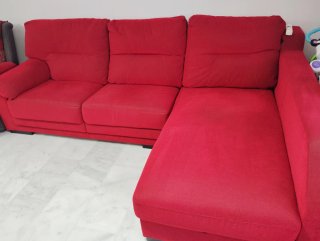 Sofá modular rojo de tela