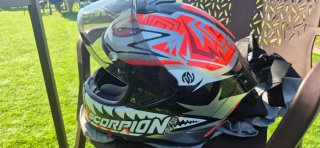 Casco de moto Scorpion TAC ,talla S