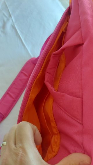 Maletín portátil fucsia y naranja