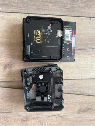 Raspberry Pi 4 8GB Argon ONE M.2 SSD 128GB extras