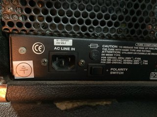 Ampli Bajo Ampeg SVT-AV 300W + Pantalla + Case.