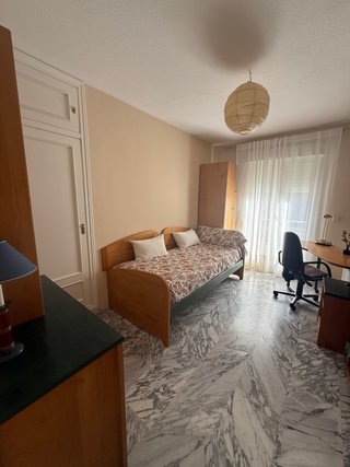 SE VENDEN MUEBLES DE DORMITORIO