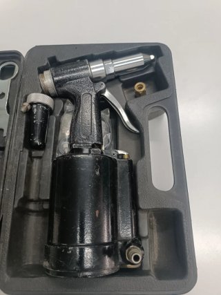 Remachadora Neumática