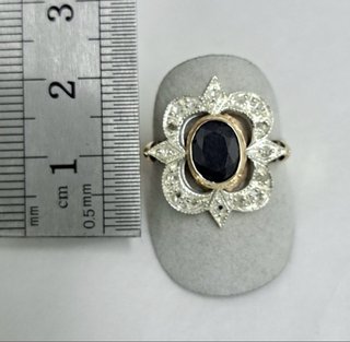 Anillo zafiro natural y Diamantes