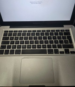 Macbook Pro 13 i7 4GB/500GB Plata A1278