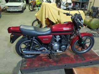 Kawasaki KZ550 Naked