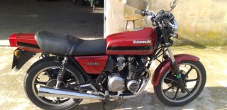 Kawasaki KZ550 Naked