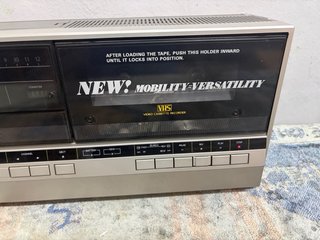 LECT VHS PORTATIL MITSUBISHI HS-700E