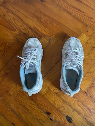 Zapatillas New Balance Blancas y Azules