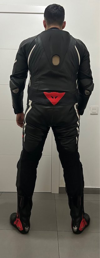 Mono Dainese Laguna Seca Talla 56