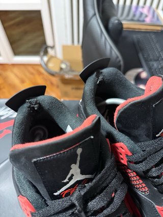 Jordan 4 Red Thunder