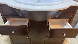 Mueble de baño madera y mármol