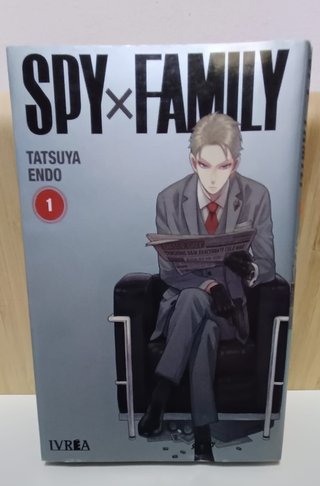 Lote manga Spy x Family Tokyo Ghoul Qualia