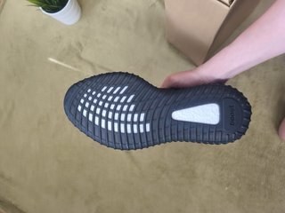 Adidas Yeezy Boost 350 V2 Negras Reflectantes