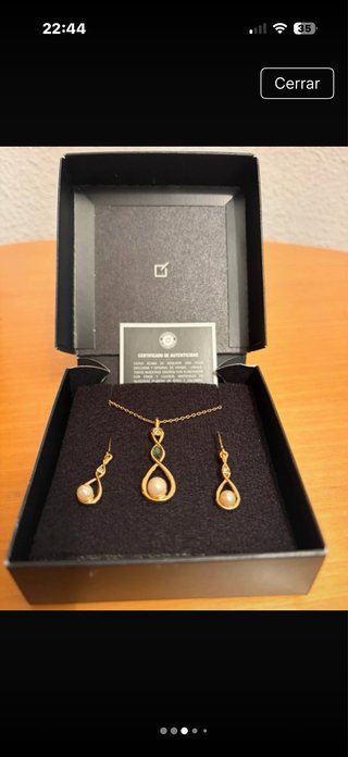 Conjunto Colgante y Pendientes