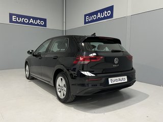 VW Golf VIII Life 2.0 TDI 115Cv