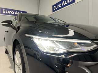 VW Golf VIII Life 2.0 TDI 115Cv