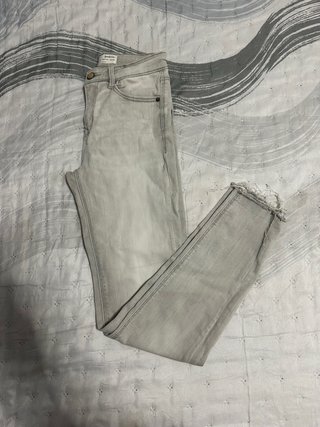 Pantalón gris Stradivarius Talla S