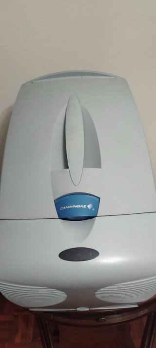 Nevera termoelectica de marca campingaz