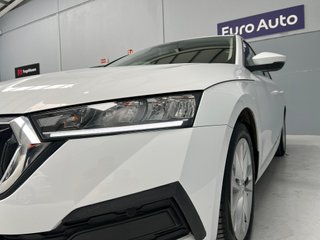 Skoda Octavia Combi Ambition 2.0 TDI 115Cv DSG 7 V