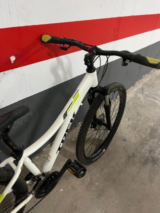 Bicicleta de Montaña Trek Blanca