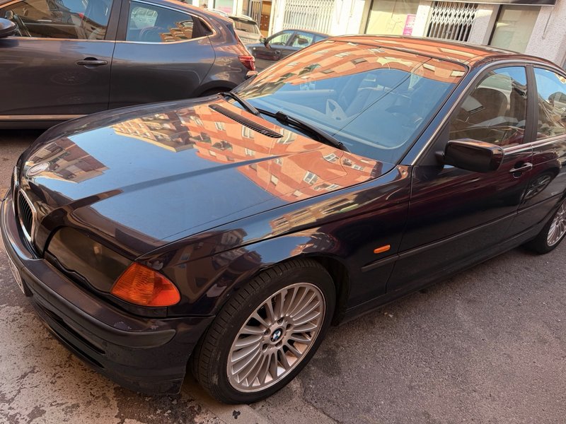BMW Serie 3 2001 - foto 1
