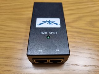 Inyector PoE Ubiquiti 24V y 0.5V