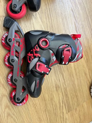 Patines en línea negros y rojos Talla 30-32