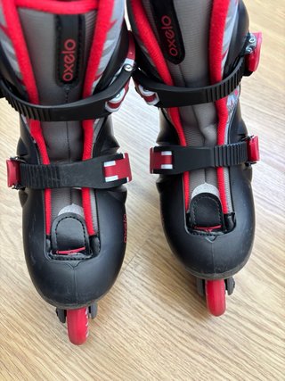 Patines en línea negros y rojos Talla 30-32