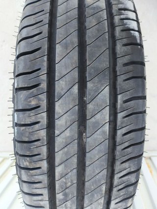 Neumáticos Michelin 215/70 R15C