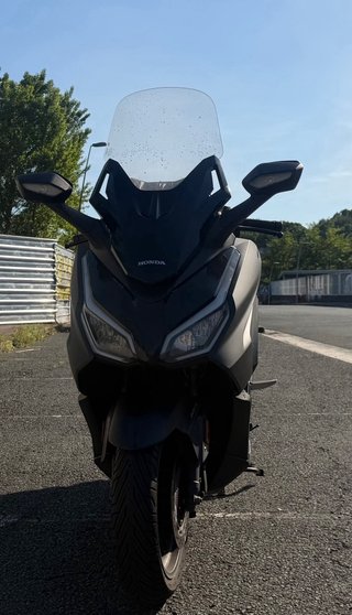 Honda Forza 125 Negra