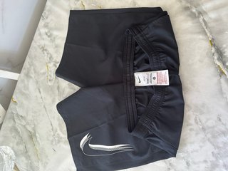 Pantalón corto Nike negro