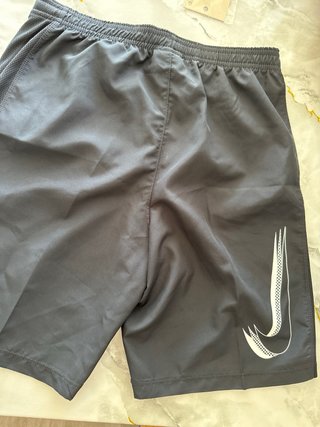 Pantalón corto Nike negro,talla L junior 147-158cm