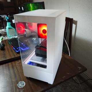 PC Gaming Blanco i7 9700, RTX 2060, 32GB, Garantia