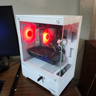 PC Gaming Blanco i7 9700, RTX 2060, 32GB, Garantia