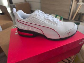 Zapatillas Puma Blancas y Rojas