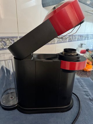 Cafetera Nespresso Roja