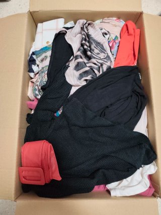 Caja Ropa Variada