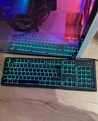 PC Gaming Blanco y Multicolor