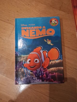 Varios libros de Disney
